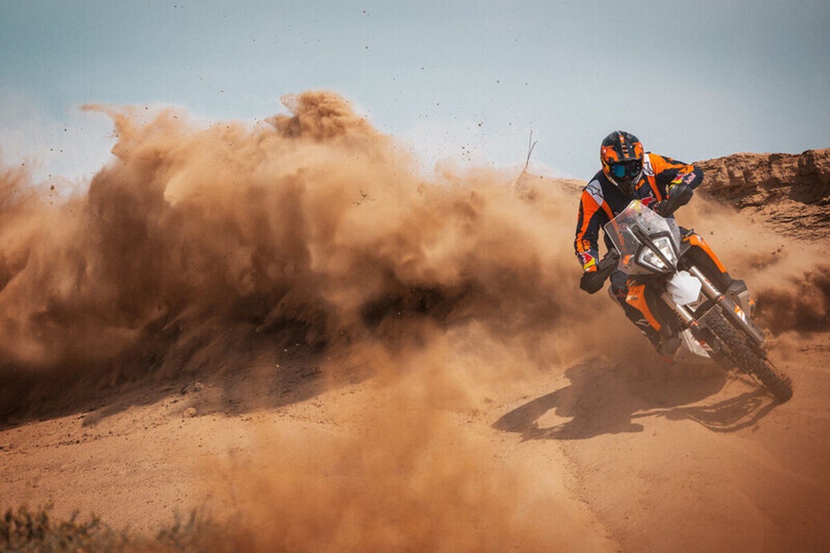 KTM 890 Adventure R Rally: un animale da deserto